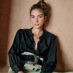 NWT Sézane 100% Silk Léa Shirt in Black / Nior, size 6, Small/Medium, FR 38